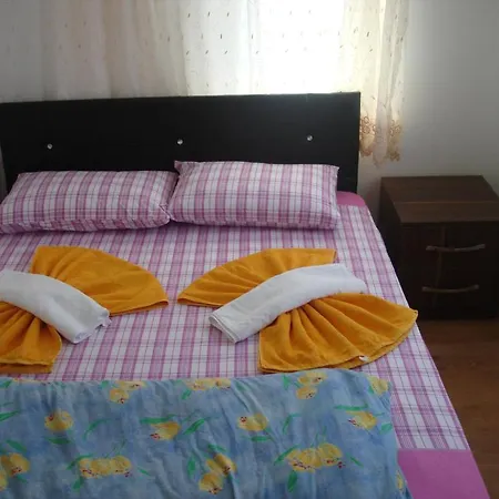 Kiyi Guest house *